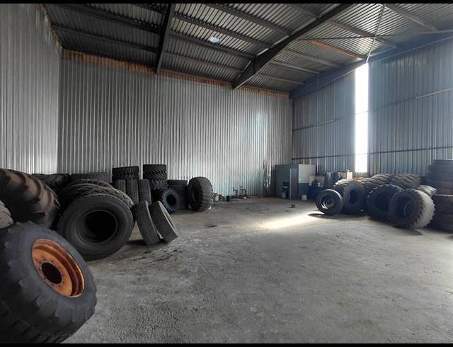 270M² WORKSHOP TO LET IN POMONA